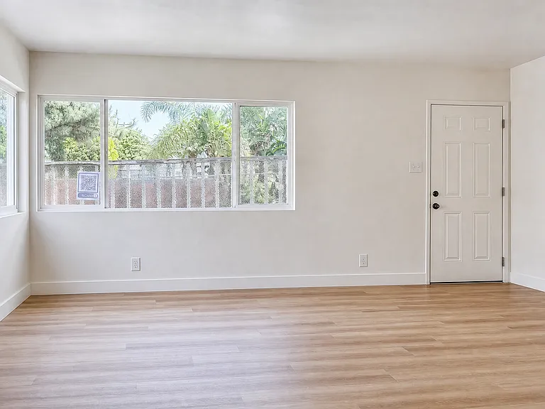 716 Glenway Dr #1 — Photo 10