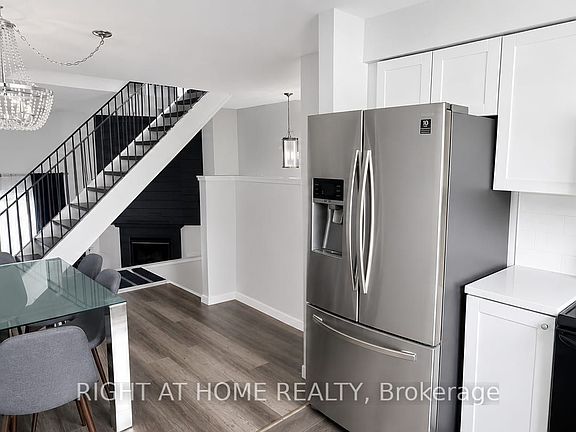 4th image of 589 Beechwood Dr N #32