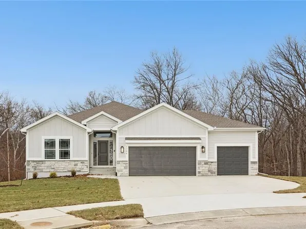 1300 Melissa Ct, Kearney, MO 64060