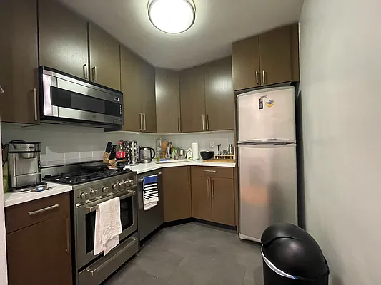 Rented by Douglas Elliman | media 11