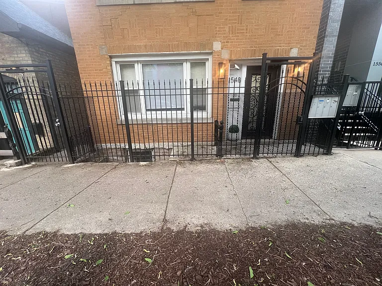 1548 N Honore St — Photo 8