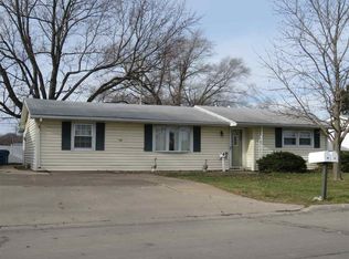 2310 10th St, Silvis, IL 61282