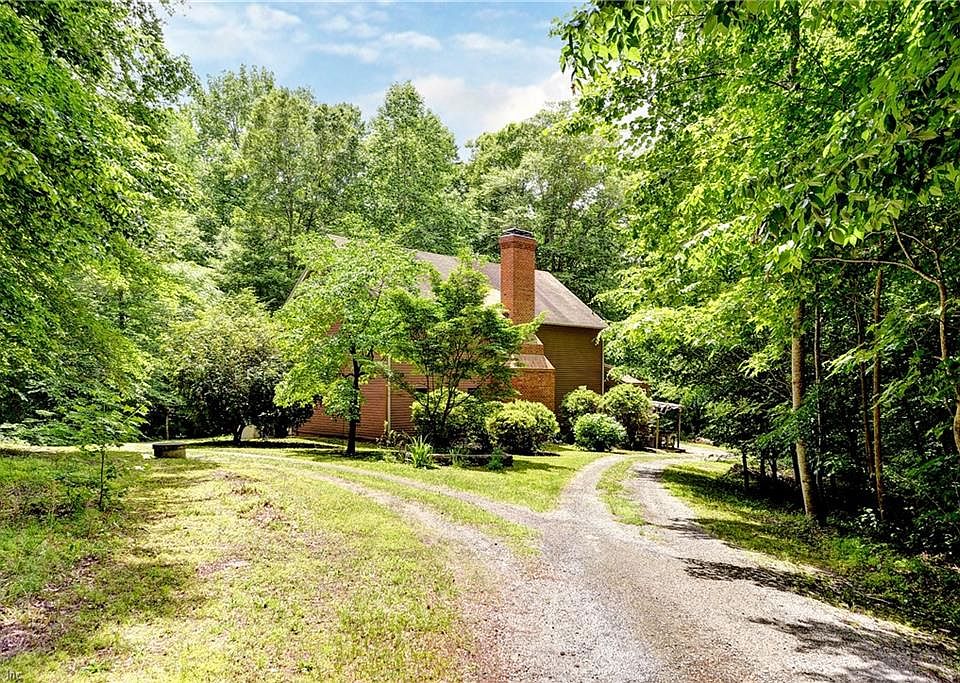1st image of 631 Rocky Bottom Rd