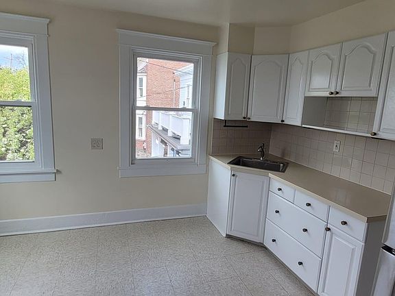 5th image of 17 Main St #2W