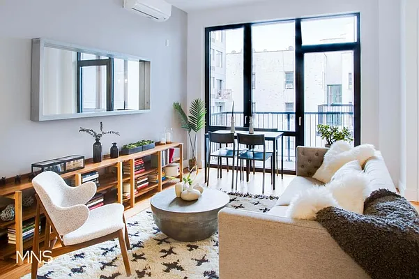 Sold by MNS | media 11