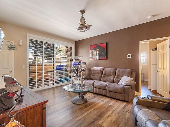 5th image of 5138 S Jones Blvd Unit 105