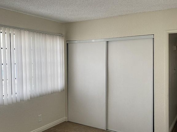 5th image of 15434 Rayen St #120