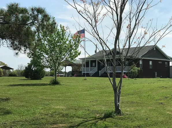 2223 Geddie Loop Rd, Deatsville, AL 36022