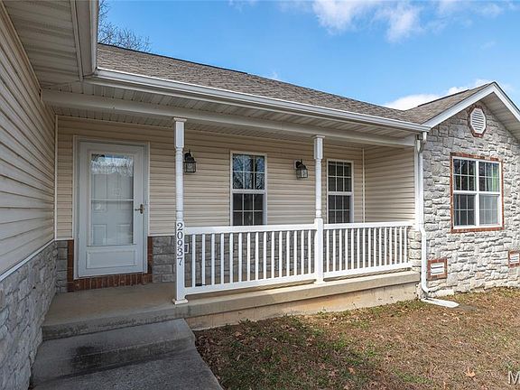 2nd image of 20937 Hansen Rd