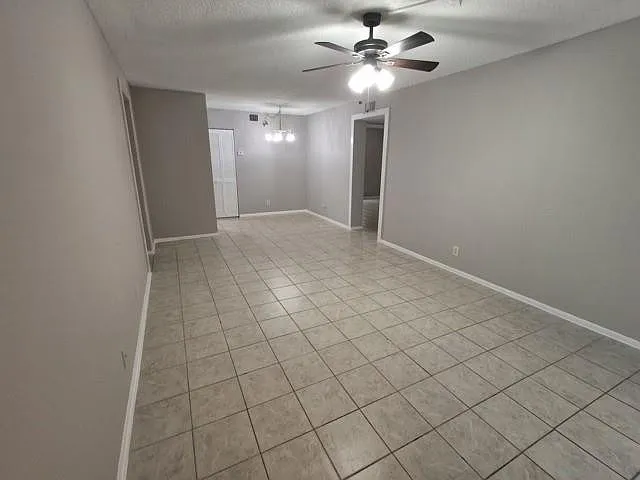 2 bed, 1.0 bath, 830 sqft, $1,775 — Photo 3