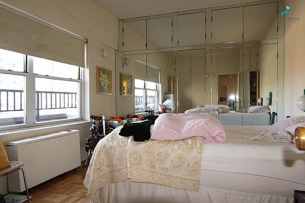 Rented by FirstService Realty (legacy) | media 6