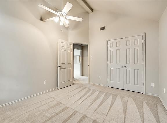 3rd image of 2521 Classic Ct W