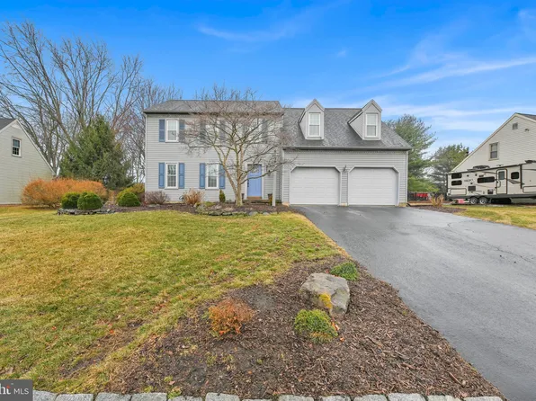 729 Rosemont Dr, Lititz, PA 17543