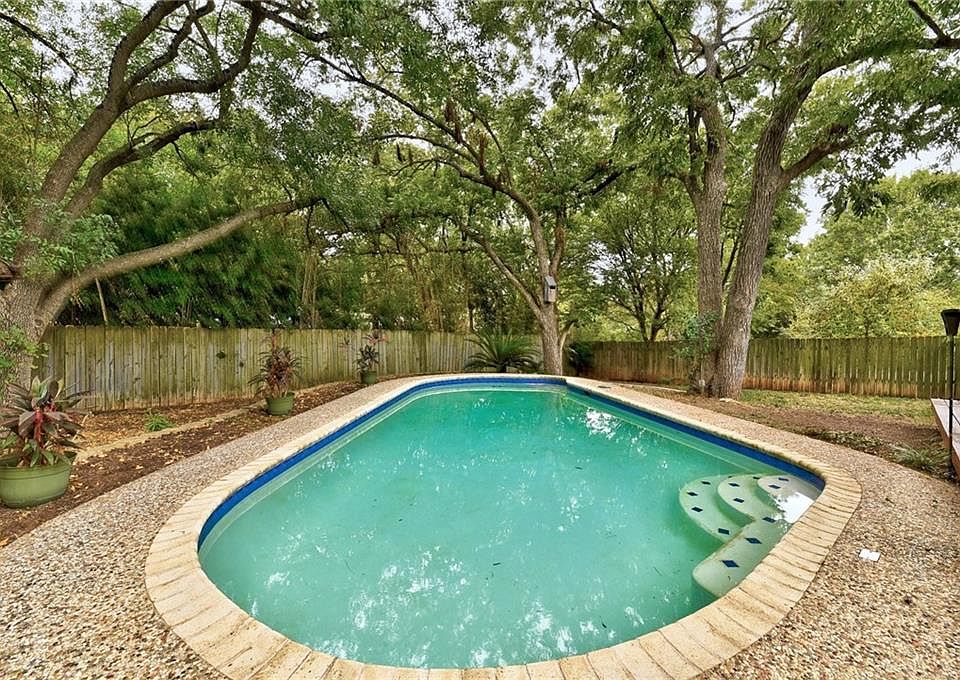 1st image of 8208 Dixon Dr