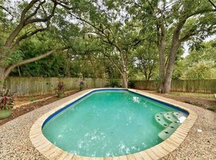 8208 Dixon Dr, Austin, TX 78745