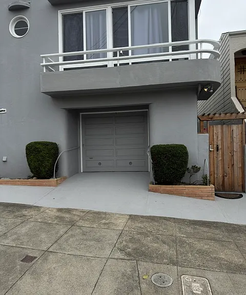 1425 Moraga St #B — Photo 1