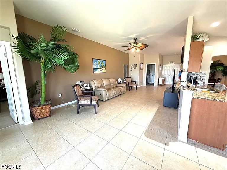 2609 Clairfont Ct — Photo 7