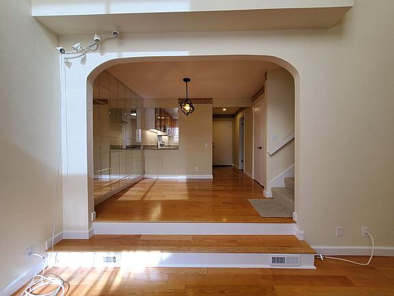 2nd image of 1717 Novato Blvd APT 12