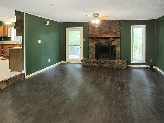 5th image of 7790 Deer Lake Dr
