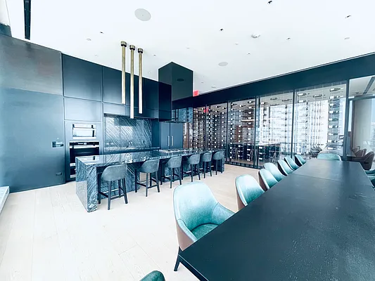 Rented by Luxian International Realty LLC | media 69