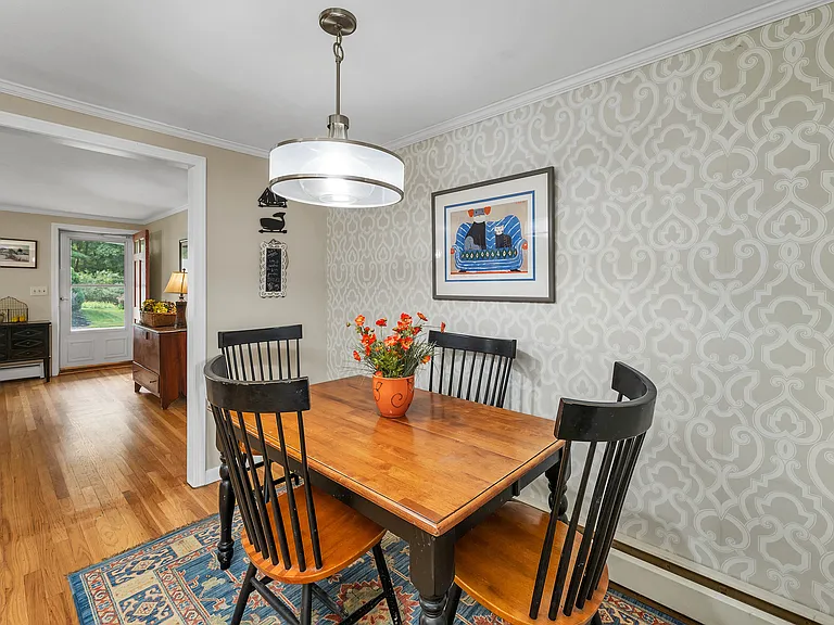 43 Milbern Ave — Photo 16