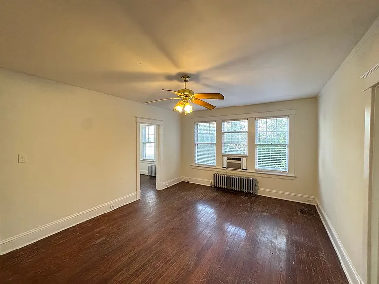 705 W Morgan St — Photo 10