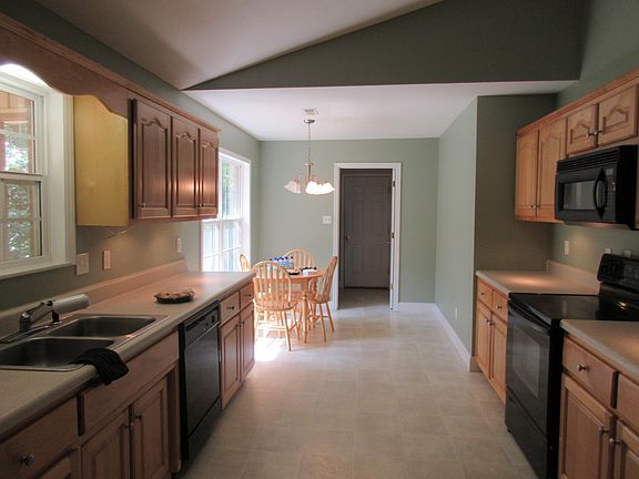 4th image of 1227 Chesty Puller Cir