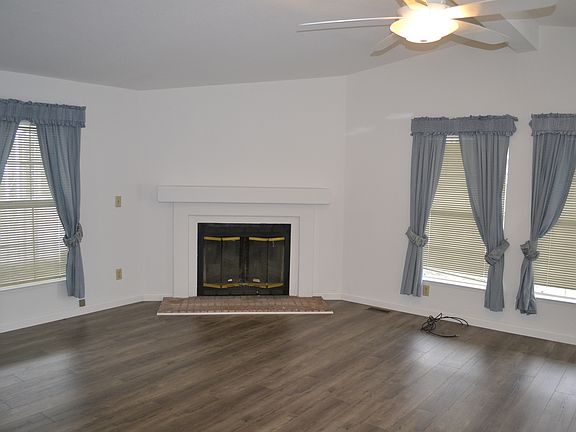 4th image of 1085 Tasman Dr Space 854