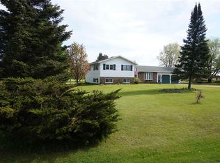 1130 Pinery Rd, Hatley, WI 54440