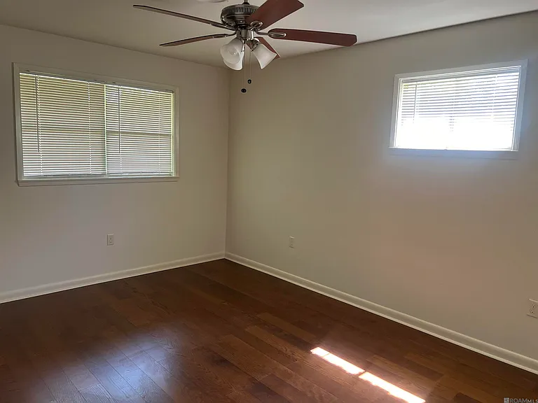 8082 Sholar Dr — Photo 15
