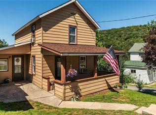 113 4th St, Vintondale, PA 15961