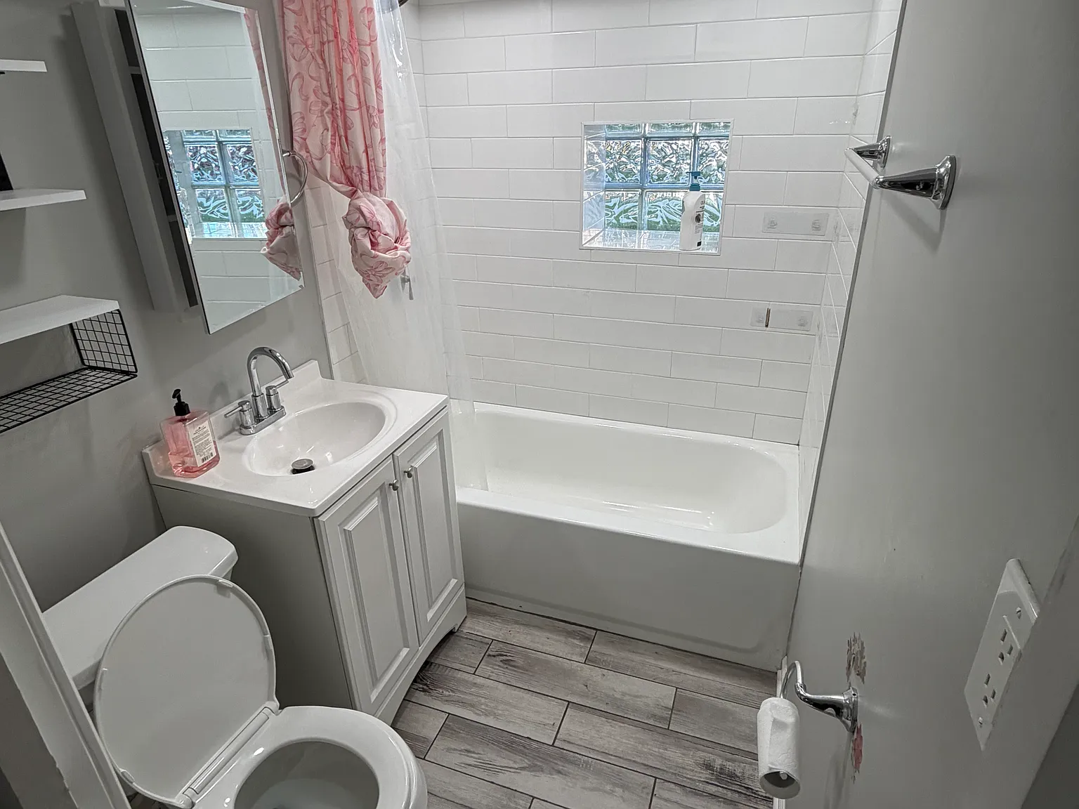 2 bed, 800 sqft, $1,400 — Photo 4