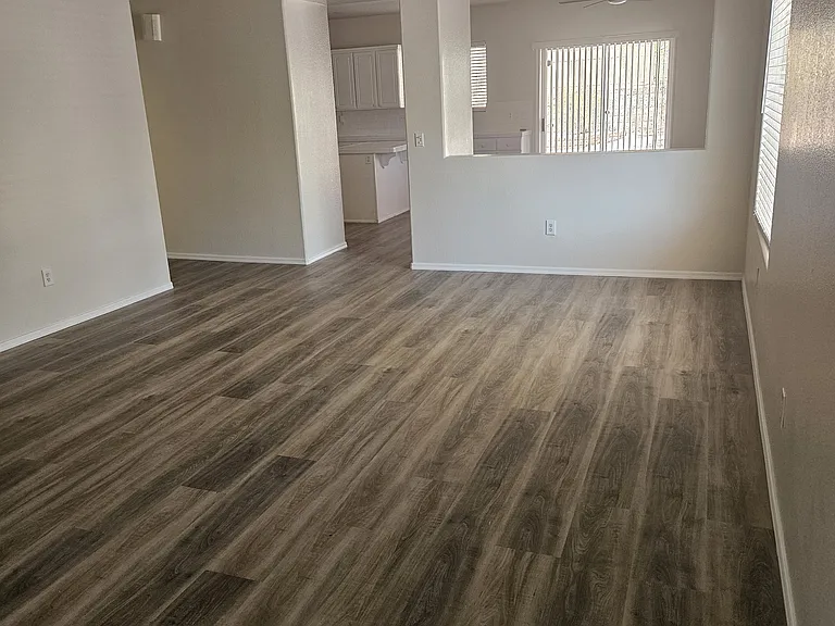 Living Room/Formal Dining