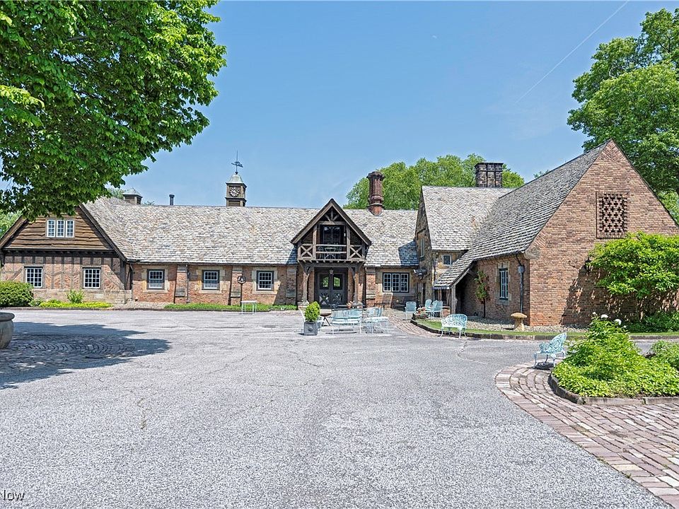 9391 Hobart Rd, Waite Hill, OH 44094 | Zillow