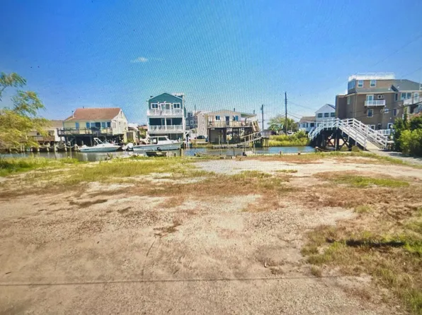 1294 Avenue A, Manahawkin, NJ 08050