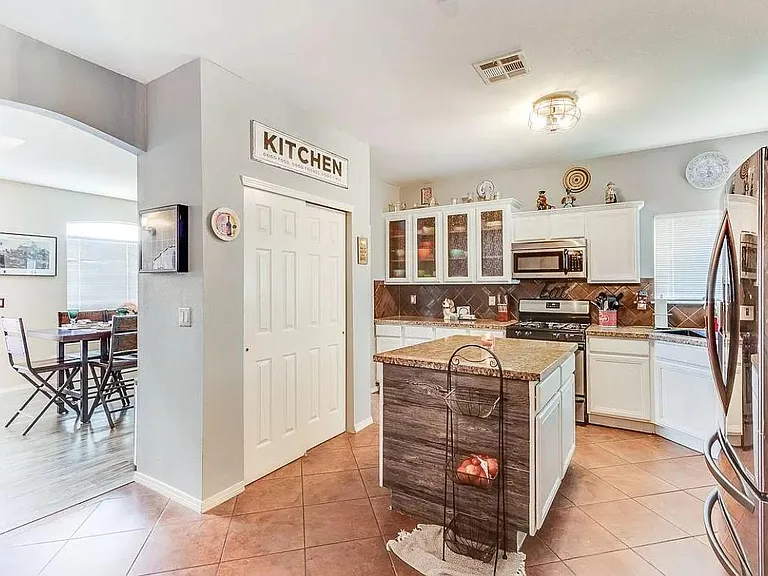 14378 N Cave Dr — Photo 3