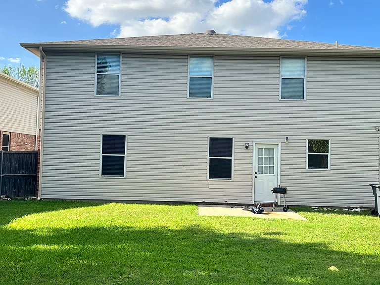 5425 Comanche Wells Dr — Photo 9