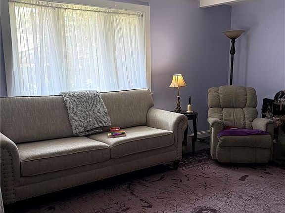 4th image of 420 Bowman Ave