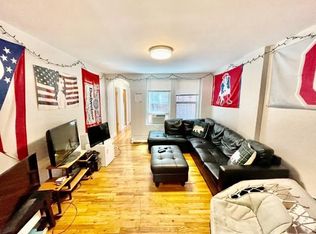109 Salem St APT 2, Boston, MA 02113