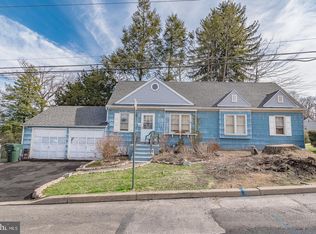 2621 Hawthorne Rd, Glenside, PA 19038