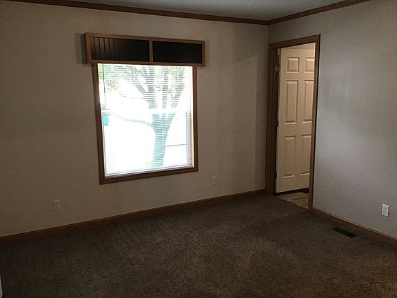4th image of 1224 Peach St #643