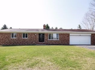 7497 Warner Rd, Saline, MI 48176