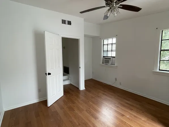 7715 Saint Charles Ave, New Orleans, LA 70118