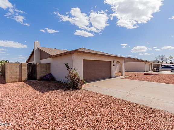4th image of 5043 N 69TH Avenue