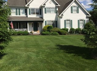 1 Gabriella Ct, Princeton, NJ 08540