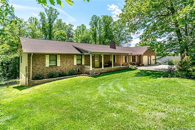 1st image of 103 Deer Path Dr