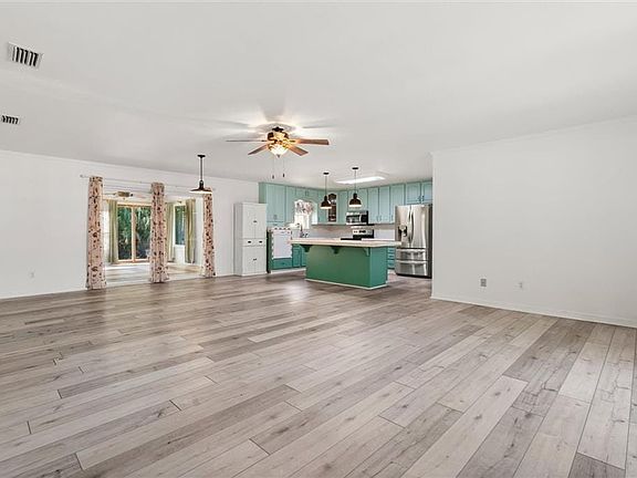 2nd image of 417 Admiral Semmes Ave