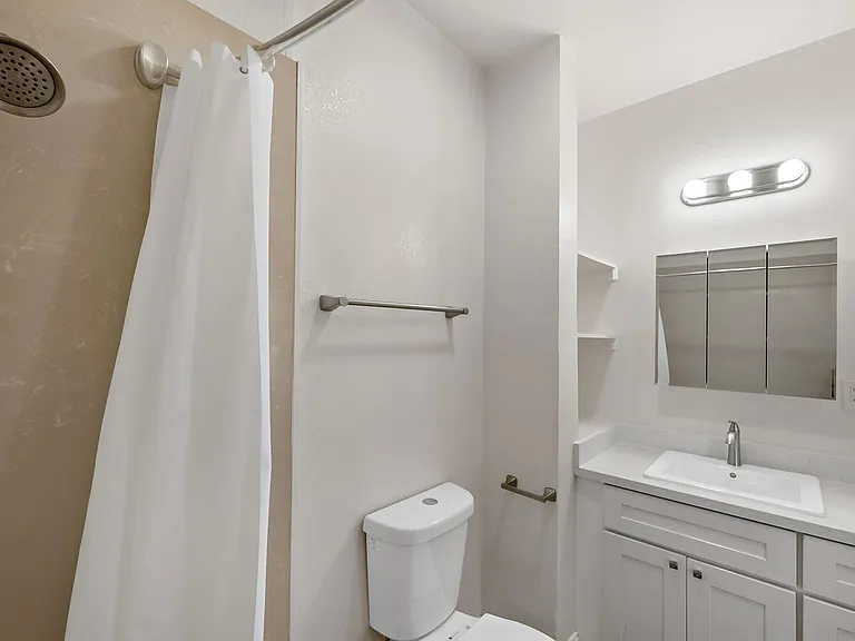 137-139 4th St #139-A — Photo 21