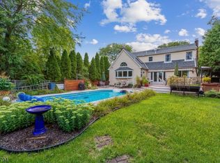 36 Tuers Pl, Montclair, NJ 07043