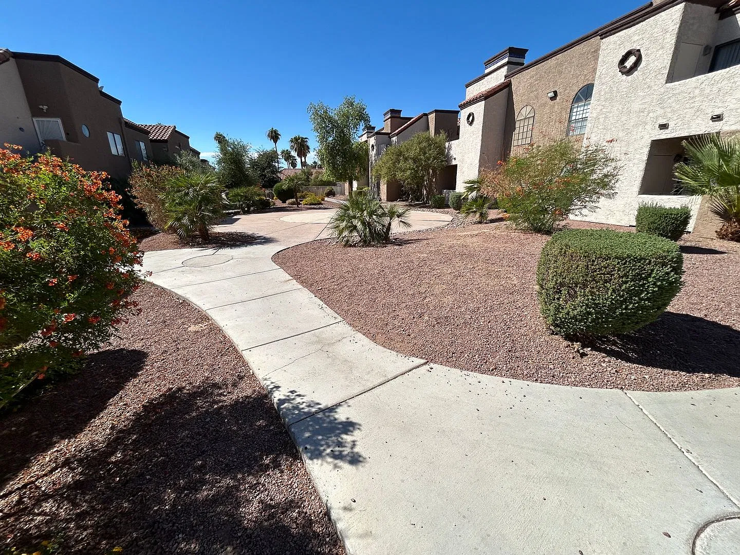 2nd Floor Condo Unit 2 Bedroom / 2 Full Bath Located In A Gated Community! — Photo 2